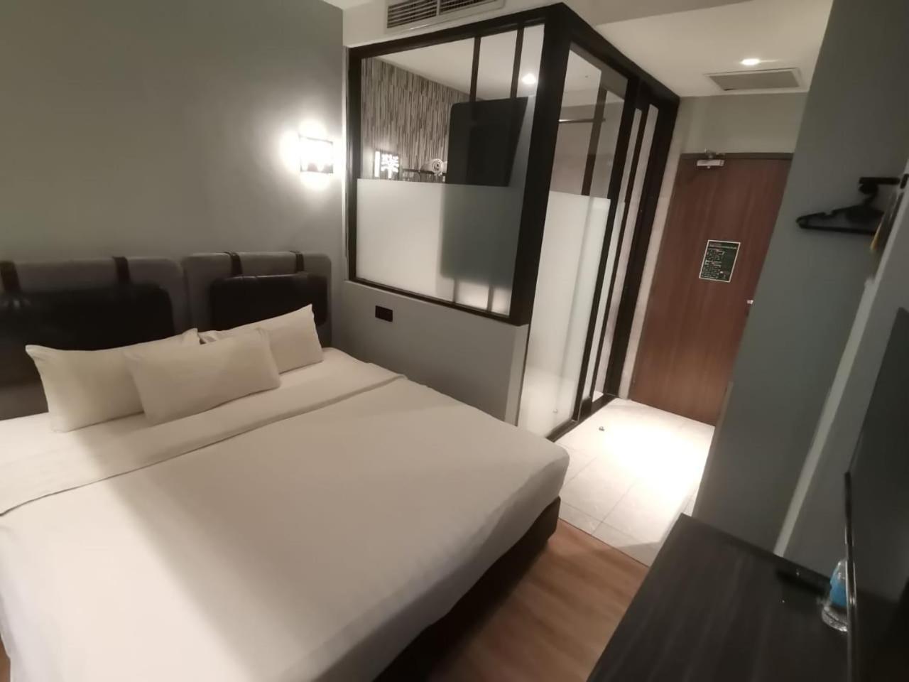 The Seraya Inn *